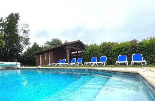 Sainte-Eulalie-en-Born Villa | Magnificent, recently renovated villa with private pool and wooded grounds.