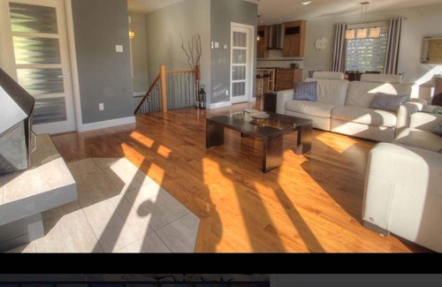 St-Raphael-de-Bellechasse House | Magnificent residence in a river, with jacuzzi