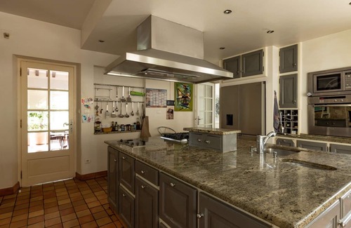 Nerac House | Magnificent residence of character and its Park.