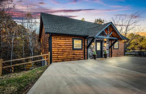 Sevierville House | Magnificent- Sevierville Cabin