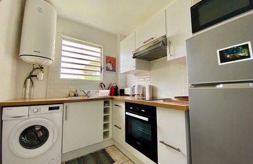 Saint-Pierre De La Reunion Apartment | Magnificent T1 Terre Rouge, near South beaches and CHU