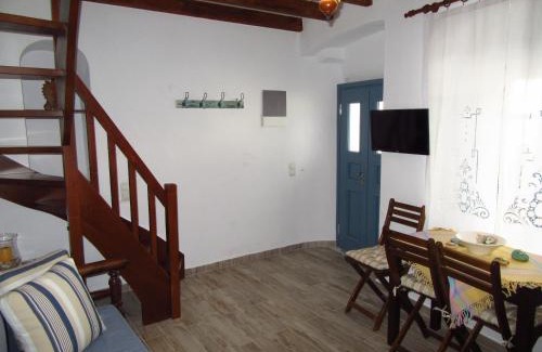 Chalkio House | Magnificent traditional house in the centre of Naxos