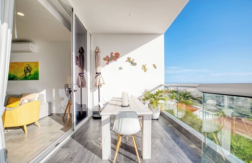 Piscadera Apartment | MAGNIFICENT VIEW, Airco, Fully Equipped, Pool, Gym and Security Gates