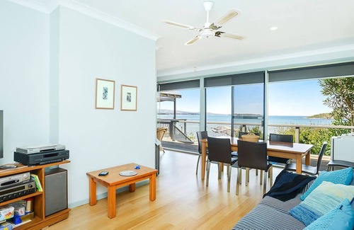 Encounter Bay House | Magnificent Views Over the Bay