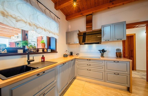 Hrboki Villa | Magnificent Villa Antea with swimming pool, sauna and jacuzzi
