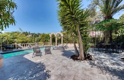 Riou - Petit Juas - Av de Grasse Villa | Magnificent villa near Croisette