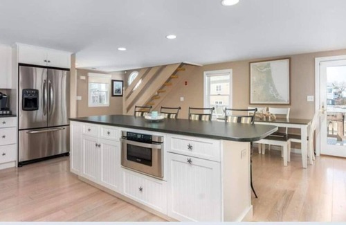 Newburyport House | Magnificent Waterfront Home with Pool