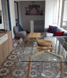 Le Grand Large Apartment | Magnifique appartement de style Catalan, au bord de la Plage du Grand Large pour location de vacances, de week-end, de nuité à Canet-en-Roussillon