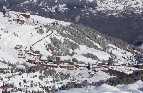 Plagne Centre Apartment | Magnifique appartement rénové avec balcon et Wifi à Plagne Centre - FR-1-455-169