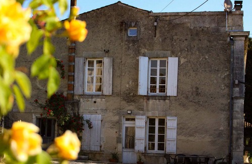 Cognac Villa | Magnifique Logis Situé aux Portes de Cognac, Pour 15 Personnes