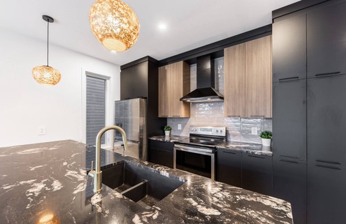 Venise-en-Quebec House | Magnifique Maison à 3mn de Marche du LAC Champlain 4 ch Idéal Pour les Familles