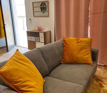 Chateaurenard House | Magnifique maisonnette Dépendance avec Piscine