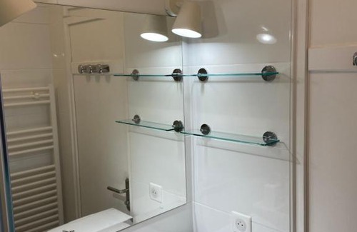 Saint-Jean-de-Luz City Center Apartment | Magnifique studio plein centre à 50m de la plage