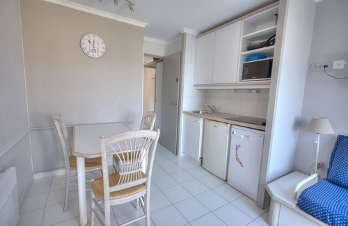 Le Dramont Apartment | Magnifique Studio Terrasse vue mer Idéal Climatisation