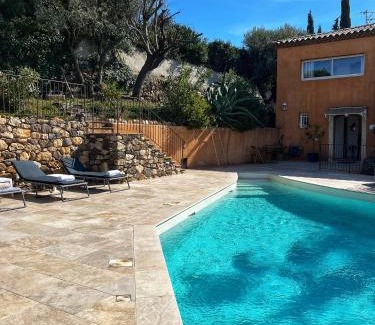 Ollioules Villa | Magnifique villa au calme, Vue mer, piscine