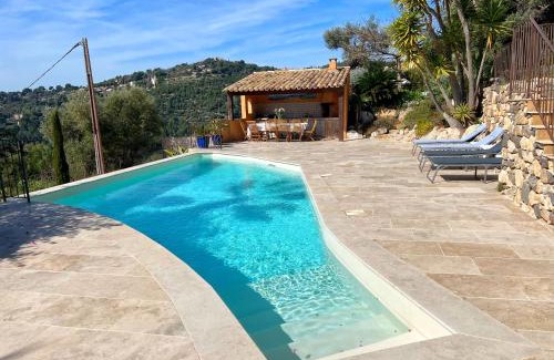 Ollioules Villa | Magnifique villa au calme, Vue mer, piscine