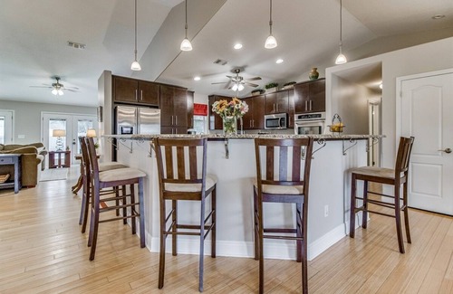 Pensacola House | Magnolia Breeze! Pet Friendly with Pool! 3.15 miles to Pensacola Beach!