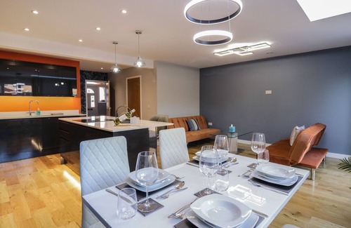 Caversham Cottage | Magnolia House