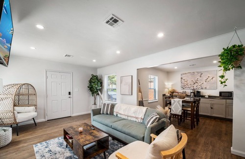 Tulsa House | Magnolia House - Pool and TU