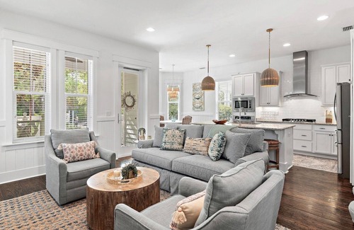 Santa Rosa Beach House | Magnolia Mint | Stylish 4BR Retreat w/Golf Cart, Bikes, Sleeps 10, Resort Amenities