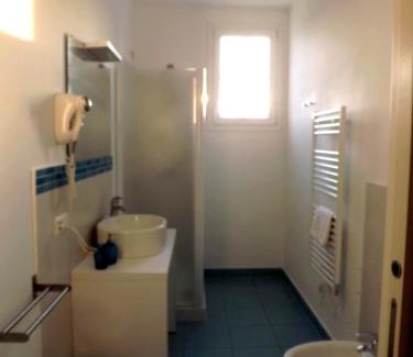 Faenza Bed & Breakfast | Magnolia Room & Breakfast