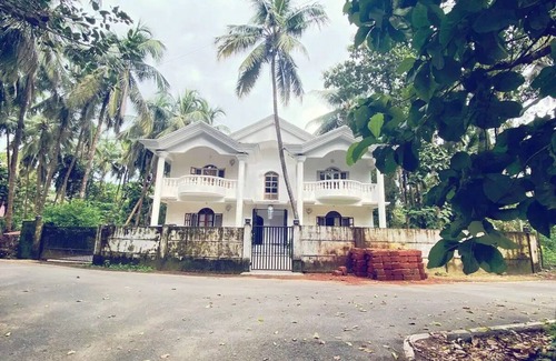 Dongorim Apartment | Magnolia Serene white house!9 min walk from sunset beach