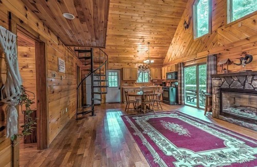 Canadensis Hotel | Magnolia Streamside Resort