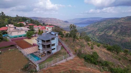 Panchgani Villa | Magnum villa