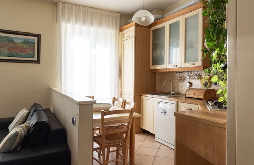 Milan Apartment | Magritte House | 15 minutes from Duomo