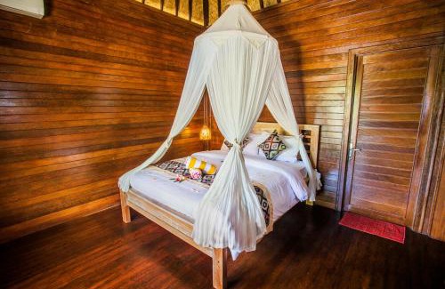 Ceningan Island Resort | Maha Guru Huts