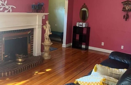 Tallahassee House | Mahan Bungalow-Private and Quiet