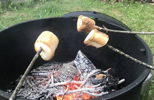 Mahone Bay Apartment | Mahone Bay NS - Town Center 2 Bedroom Apt. - Close to Oak Island