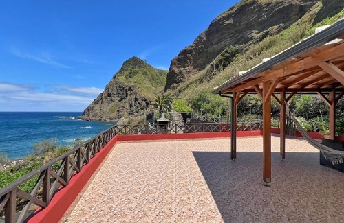 Porto da Cruz House | Maiata Beach House