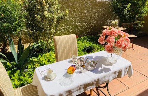 Prato Apartment | Maila Apartments 25min from Florence