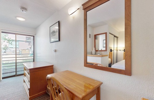 West End Cabin | Main Street room - hot tub & pool - walk to lifts, dog-friendly, second floor