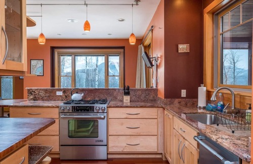 Sunday River Area House | Maine Stay- Contemporary Mountain Home, Spectaular Outdoor Space!