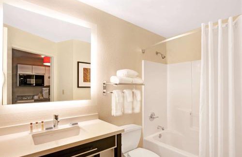 Hoffman Estates Hotel | MainStay Suites Chicago Hoffman Estates