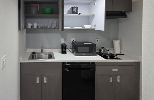 Prince George Hotel | MainStay Suites Prince George - Fort Lee