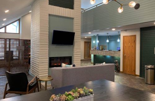 Springfield Hotel | MainStay Suites Springfield South - Battlefield Rd