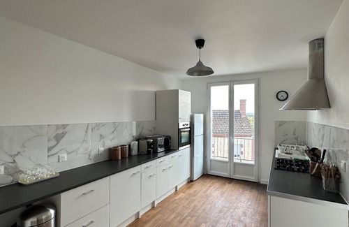 Saint-Georges-sur-la-Pree House | Maison D'heidi