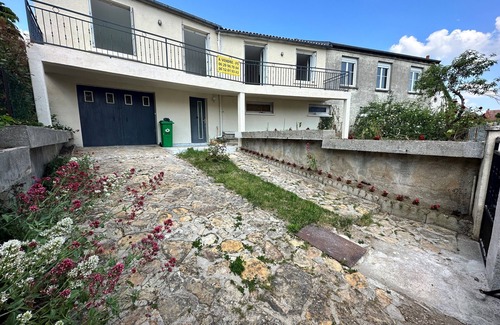 Saint-Georges-sur-la-Pree House | Maison D'heidi
