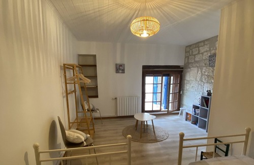 Anthe House | Maison à la Campagne Situé Proche du Quercy ,jardin et Piscine Privés