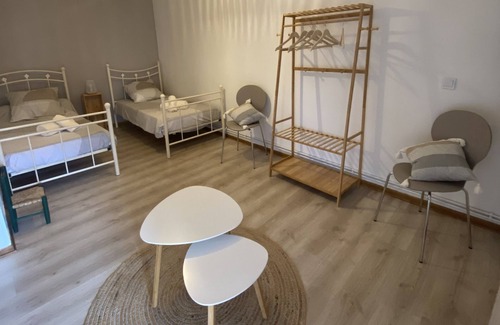 Anthe House | Maison à la Campagne Situé Proche du Quercy ,jardin et Piscine Privés