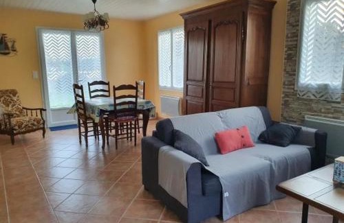 LʼAiguillon-sur-Mer House | Maison 2 chambres proche plage avec jardin, animaux et Wi-Fi à L'Aiguillon-sur-Mer - FR-1-476-23