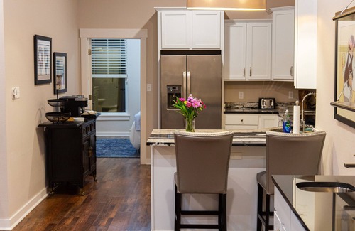 Hot Springs Condo | Maison 226, Louis Armstrong Suite