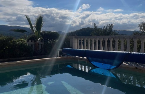 Le Muy House | Maison 4 à 6 Personnes Avec Piscine Privée