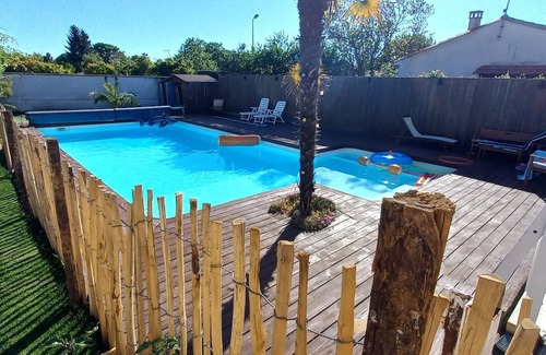 Saint-Medard-en-Jalles House | Maison Avec Piscine Entre Bordeaux et Lacanau