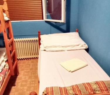 Montlucon House | Maison accueillante à Montluçon avec jardin privatif