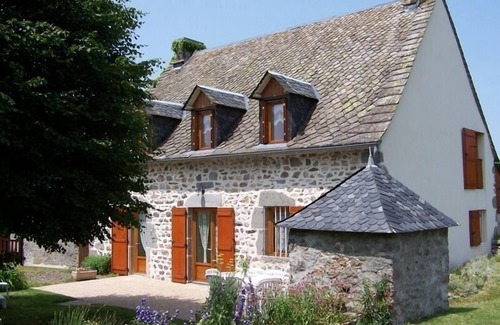 Tauves House | Maison au Cœur de la Campagne