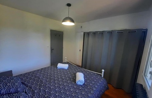 Angouleme Apartment | Maison au Calme, prés du centre Parking Privé